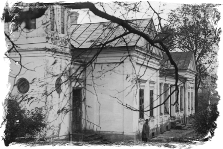The Łukasiewicz family house in Chorkówka, 20th century.2