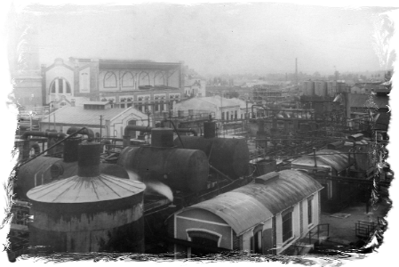 „Galicja” S.A. Refinery in Drohobych, an archival photo.