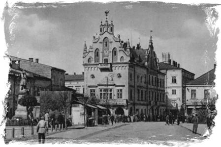 The Main Market Square in Rzeszów, an archival photo.