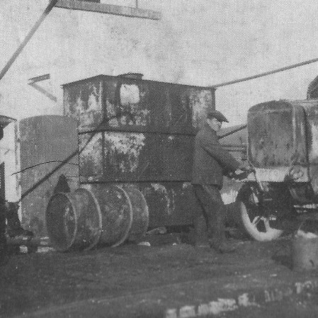 Rafineria w Lesku, kierowca cysterny Antoni Filar, pierwsza połowa XX wieku.