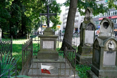 Grób Józefa Łukasiewicza na Starym Cmentarzu w Rzeszowie.