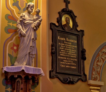 Wnętrze kościoła pw. św. Stanisława Biskupa Męczennika w Zręcinie.
